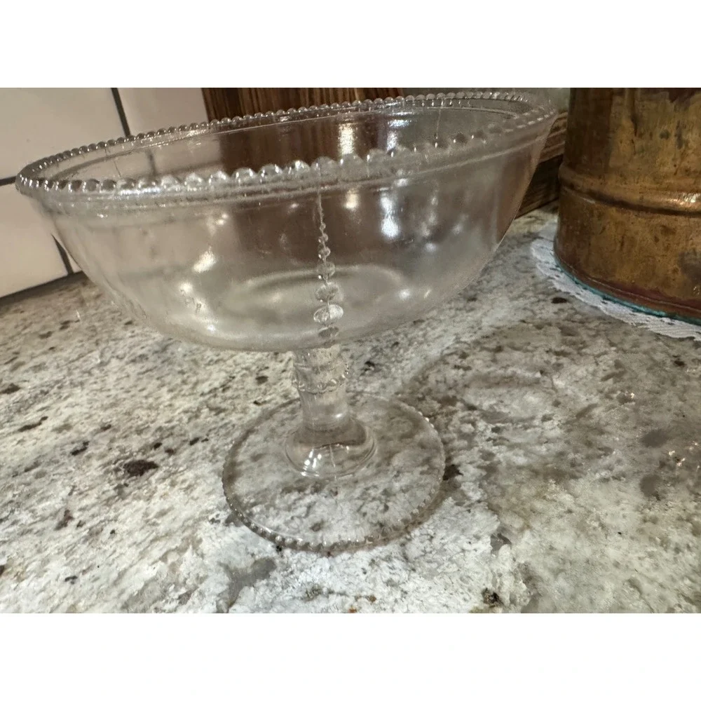 Unbranded vintage clear